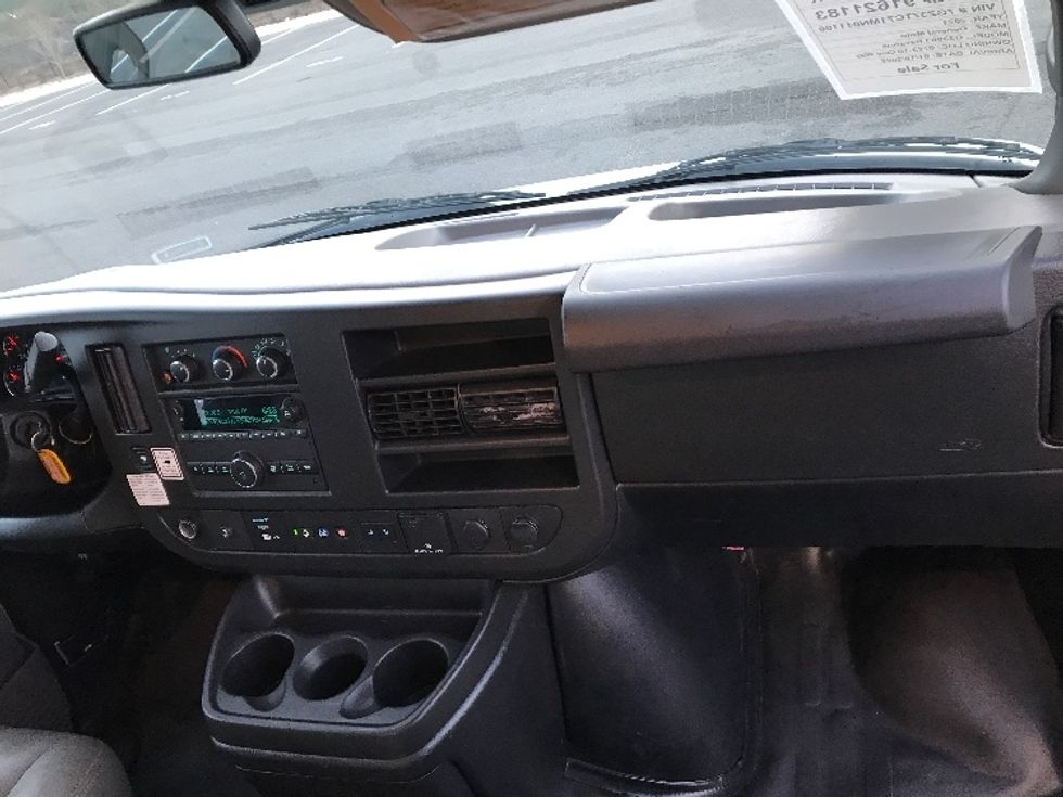 Light Duty Box Truck-Light and Medium Duty Trucks-GMC-2021-Savana G33903-Shreveport-LA-119,201\n\t\tmiles-$ 27,250 - Image 20