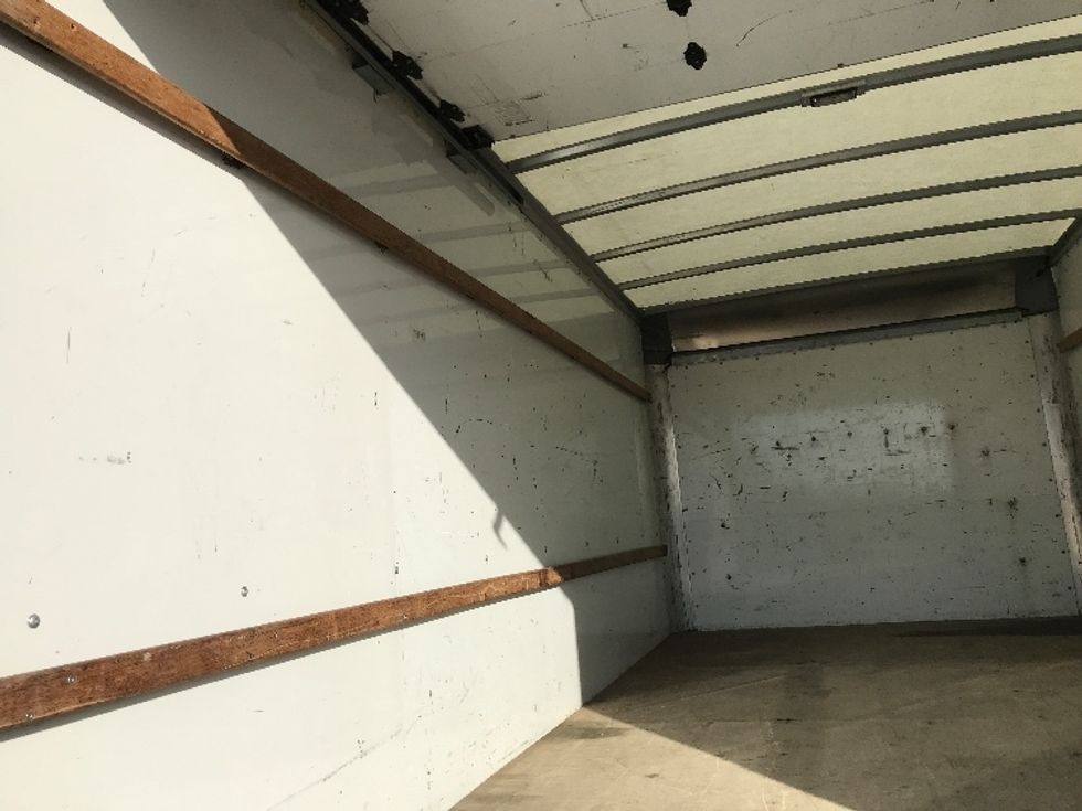 Light Duty Box Truck-Light and Medium Duty Trucks-GMC-2021-Savana G33903-Shreveport-LA-121,080\n\t\tmiles-$ 24,000 - Image 10