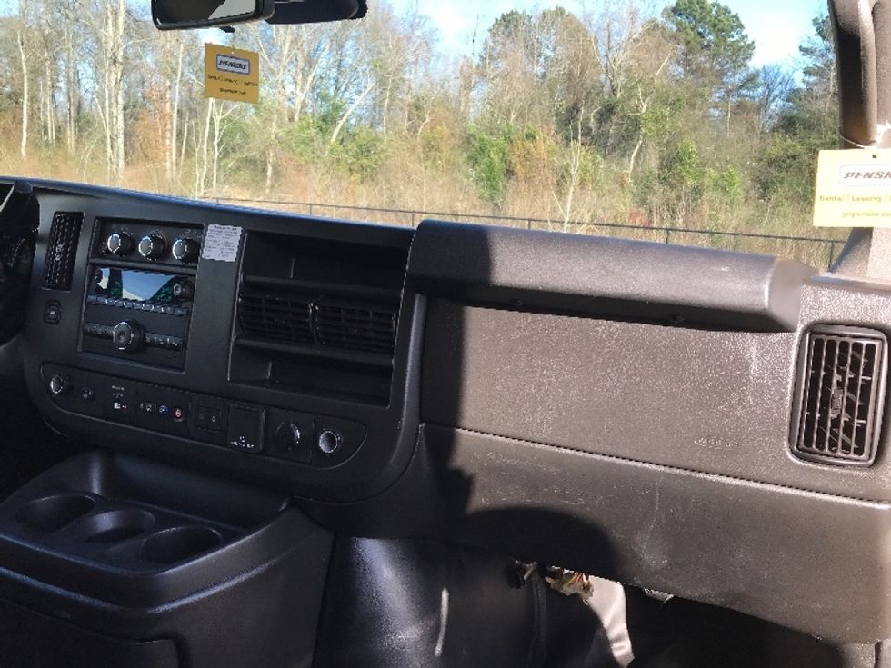 Light Duty Box Truck-Light and Medium Duty Trucks-GMC-2021-Savana G33903-Shreveport-LA-121,080\n\t\tmiles-$ 24,000 - Image 20