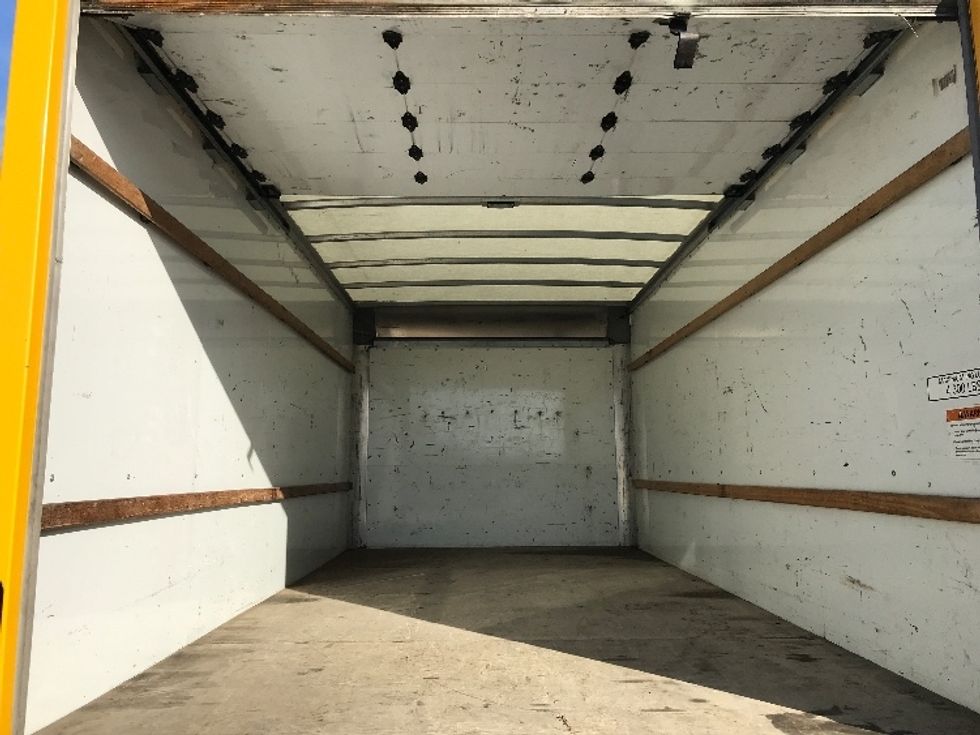 Light Duty Box Truck-Light and Medium Duty Trucks-GMC-2021-Savana G33903-Shreveport-LA-121,080\n\t\tmiles-$ 24,000 - Image 8