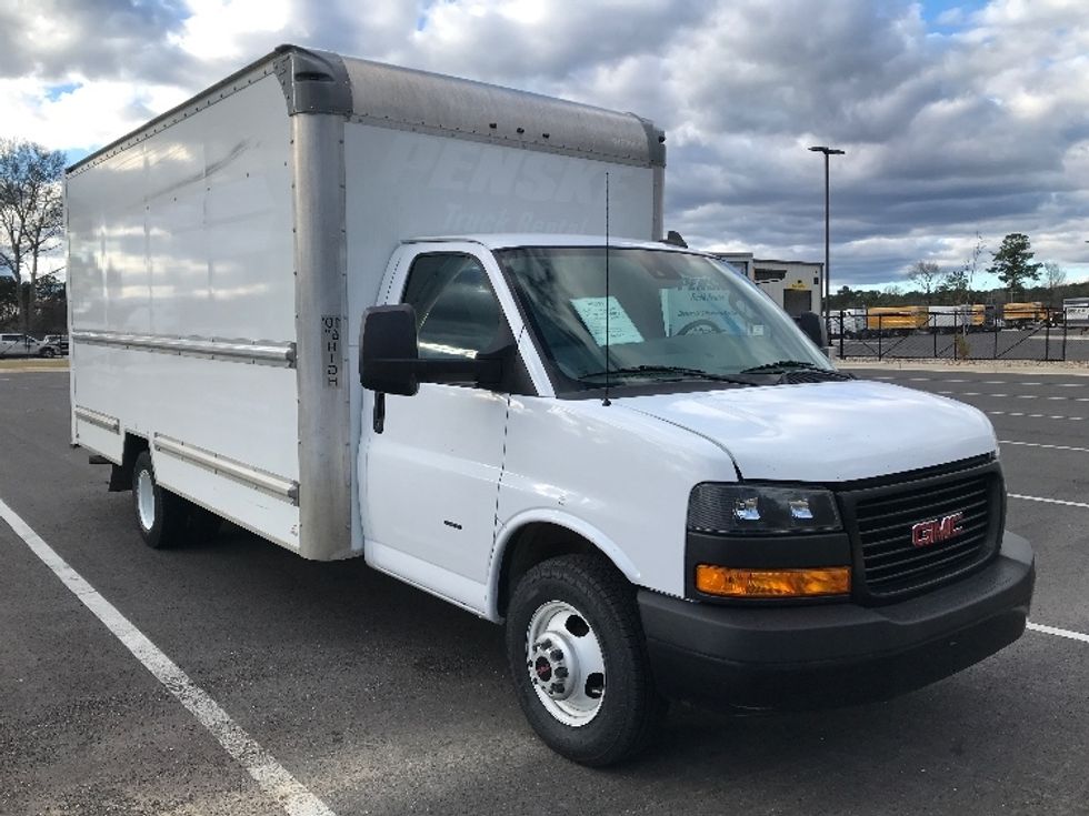Light Duty Box Truck-Light and Medium Duty Trucks-GMC-2021-Savana G33903-Shreveport-LA-125,859\n\t\tmiles-$ 26,250 - Image 1