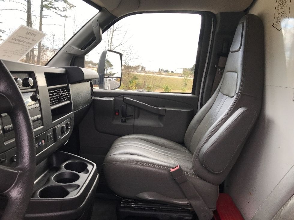 Light Duty Box Truck-Light and Medium Duty Trucks-GMC-2021-Savana G33903-Shreveport-LA-125,859\n\t\tmiles-$ 26,250 - Image 18