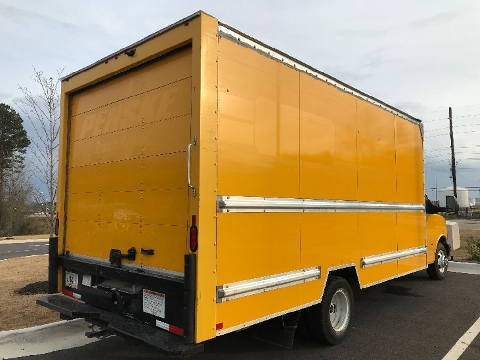 Light Duty Box Truck-Light and Medium Duty Trucks-GMC-2021-Savana G33903-Shreveport-LA-93,446\n\t\tmiles-$ 27,250 - Image 12