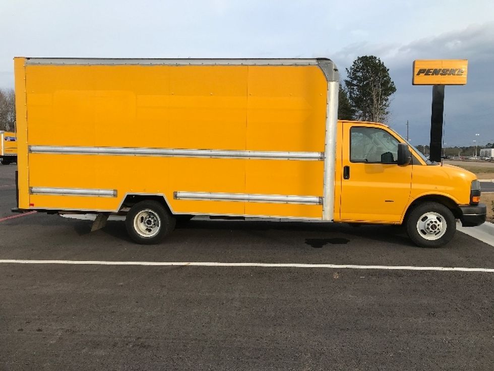 Light Duty Box Truck-Light and Medium Duty Trucks-GMC-2021-Savana G33903-Shreveport-LA-93,446\n\t\tmiles-$ 27,250 - Image 14