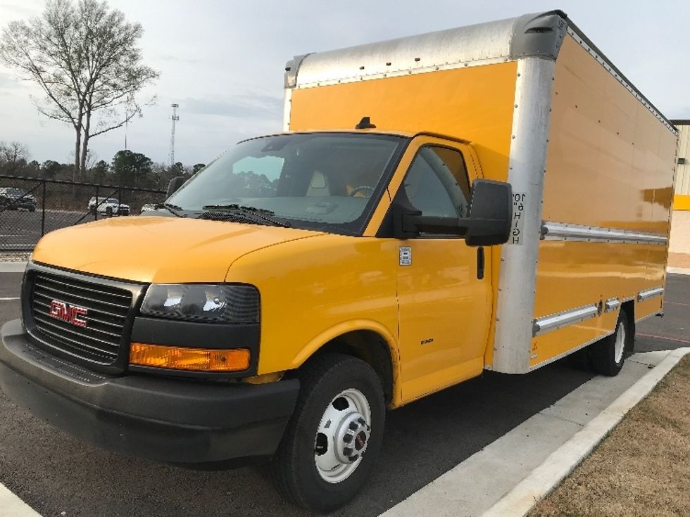 Light Duty Box Truck-Light and Medium Duty Trucks-GMC-2021-Savana G33903-Shreveport-LA-93,446\n\t\tmiles-$ 27,250 - Image 3