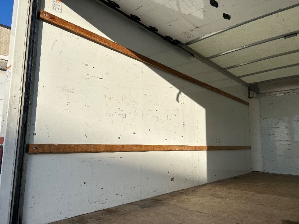 Light Duty Box Truck-Light and Medium Duty Trucks-GMC-2021-Savana G33903-Sioux Falls-SD-104,012\n\t\tmiles-$ 28,750 - Image 11