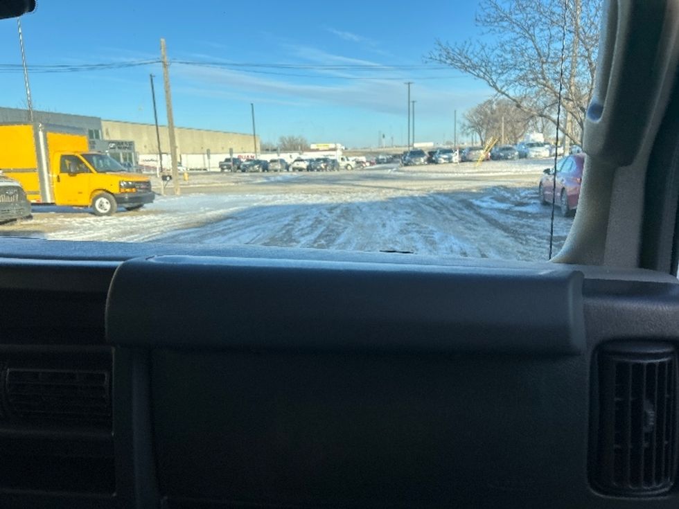 Light Duty Box Truck-Light and Medium Duty Trucks-GMC-2021-Savana G33903-Sioux Falls-SD-104,012\n\t\tmiles-$ 28,750 - Image 21