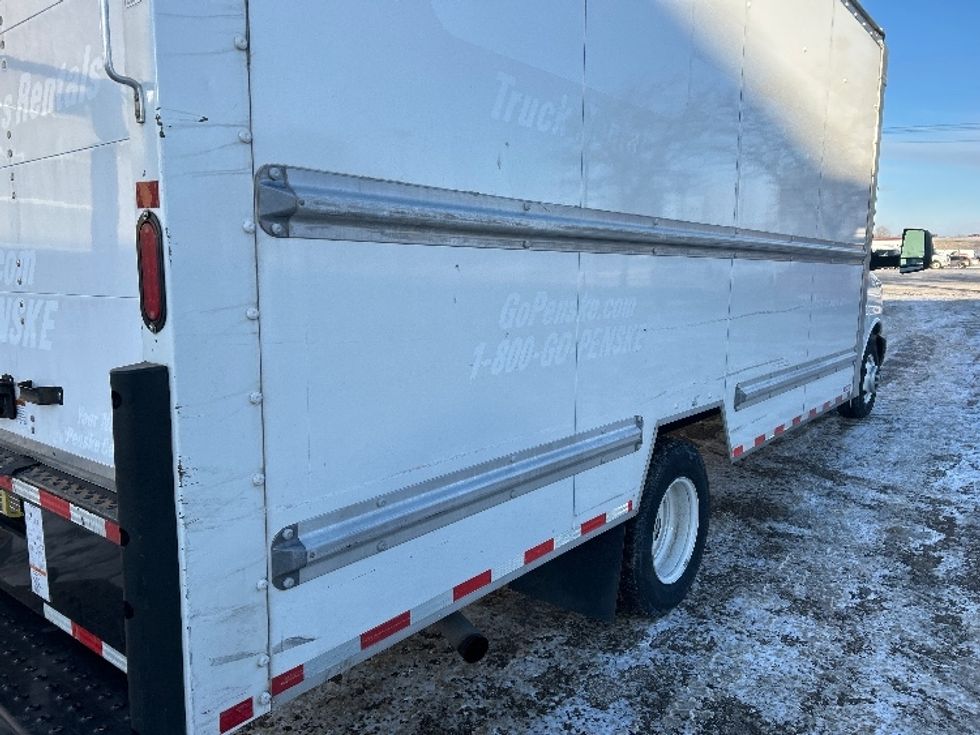 Light Duty Box Truck-Light and Medium Duty Trucks-GMC-2021-Savana G33903-Sioux Falls-SD-104,012\n\t\tmiles-$ 28,750 - Image 25