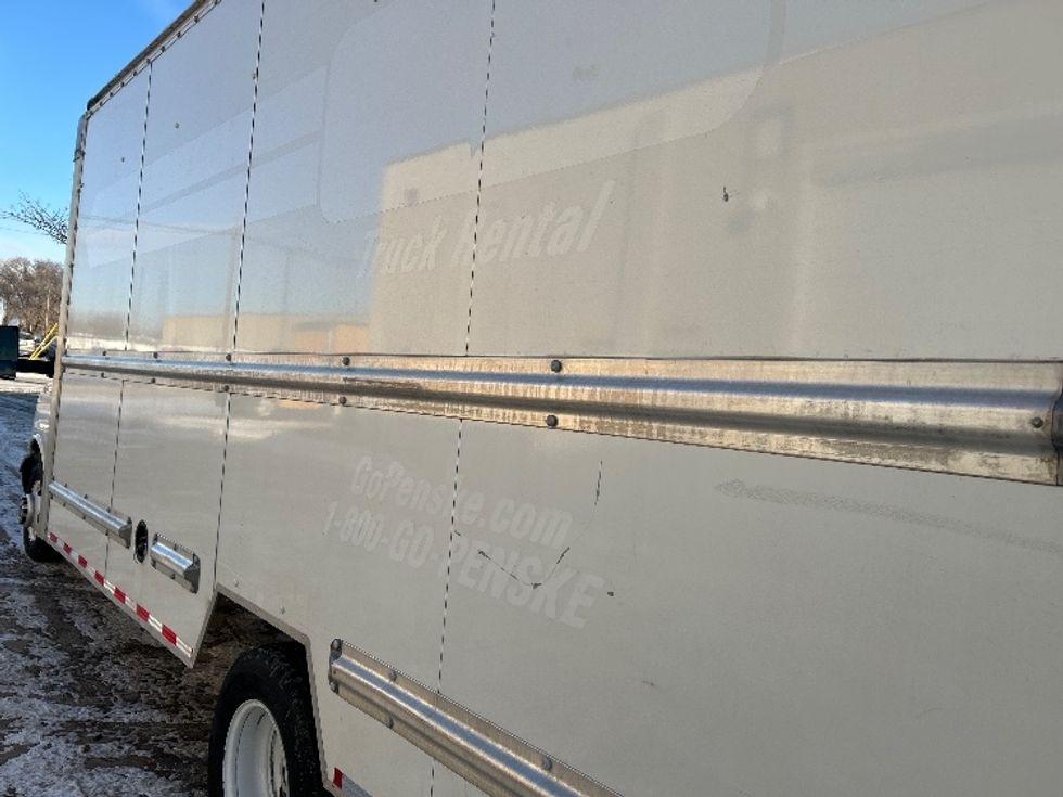 Light Duty Box Truck-Light and Medium Duty Trucks-GMC-2021-Savana G33903-Sioux Falls-SD-104,012\n\t\tmiles-$ 28,750 - Image 26