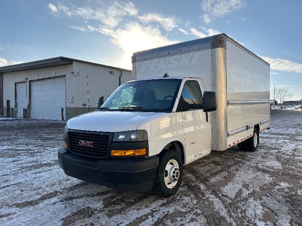 Light Duty Box Truck-Light and Medium Duty Trucks-GMC-2021-Savana G33903-Sioux Falls-SD-104,012\n\t\tmiles-$ 28,750 - Image 3