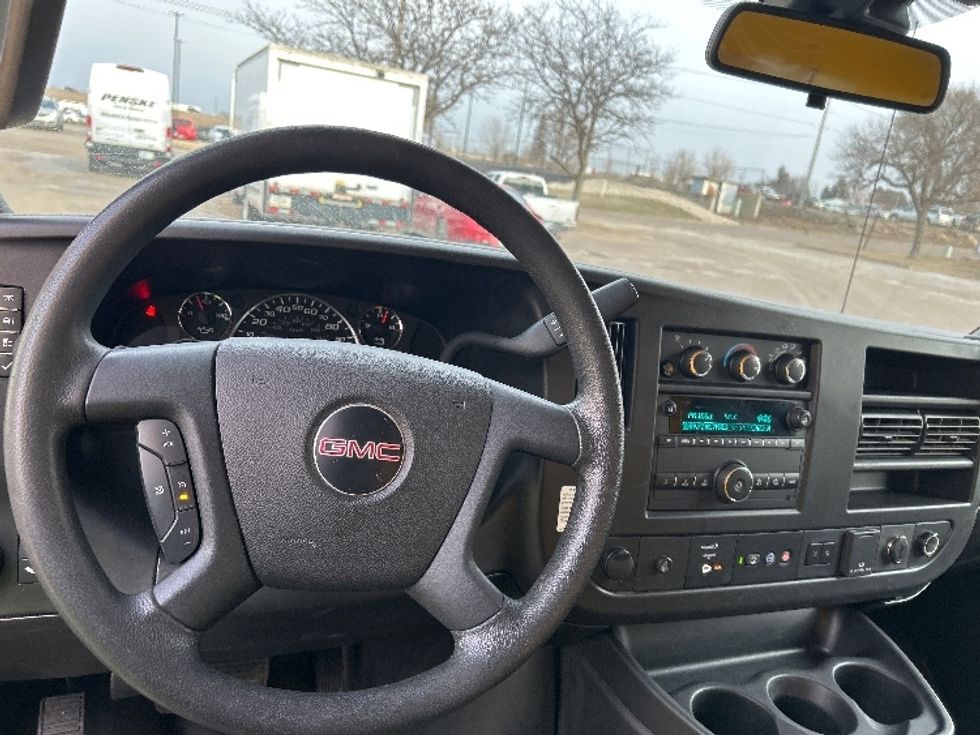 Light Duty Box Truck-Light and Medium Duty Trucks-GMC-2021-Savana G33903-Sioux Falls-SD-86,967\n\t\tmiles-$ 28,500 - Image 22
