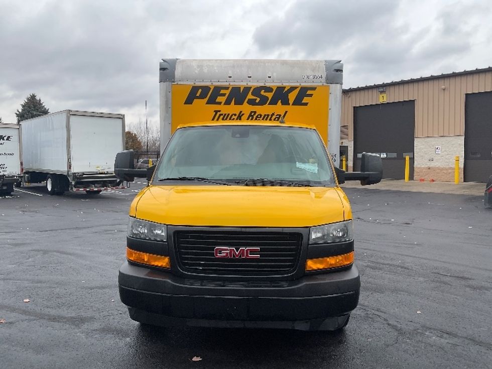 Light Duty Box Truck-Light and Medium Duty Trucks-GMC-2021-Savana G33903-South Bend-IN-129,614\n\t\tmiles-$ 21,750 - Image 2