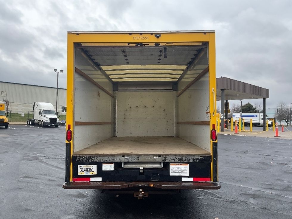 Light Duty Box Truck-Light and Medium Duty Trucks-GMC-2021-Savana G33903-South Bend-IN-129,614\n\t\tmiles-$ 21,750 - Image 8