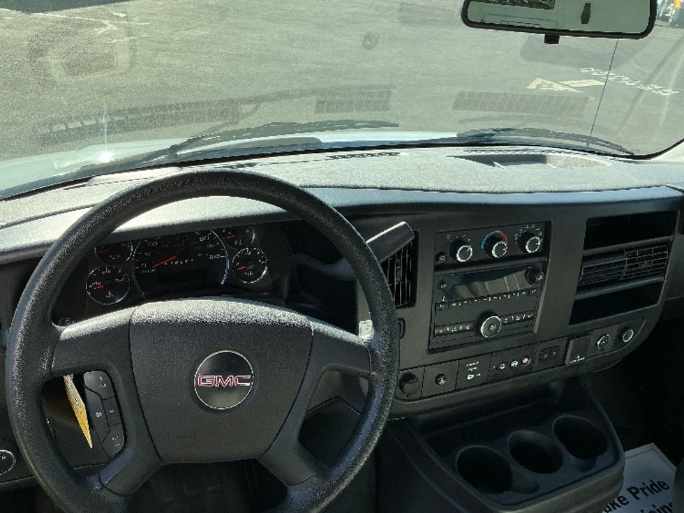 Light Duty Box Truck-Light and Medium Duty Trucks-GMC-2021-Savana G33903-South Bend-IN-84,777\n\t\tmiles-$ 30,250 - Image 18