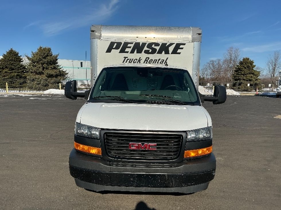 Light Duty Box Truck-Light and Medium Duty Trucks-GMC-2021-Savana G33903-South Bend-IN-84,777\n\t\tmiles-$ 30,250 - Image 2