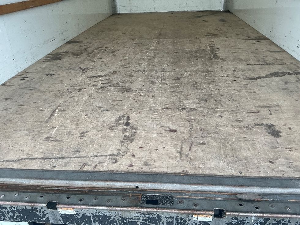 Light Duty Box Truck-Light and Medium Duty Trucks-GMC-2021-Savana G33903-South Bend-IN-86,713\n\t\tmiles-$ 25,750 - Image 10