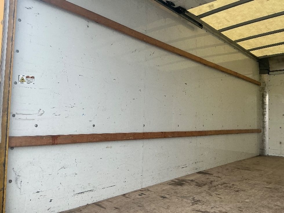 Light Duty Box Truck-Light and Medium Duty Trucks-GMC-2021-Savana G33903-South Bend-IN-86,713\n\t\tmiles-$ 25,750 - Image 11