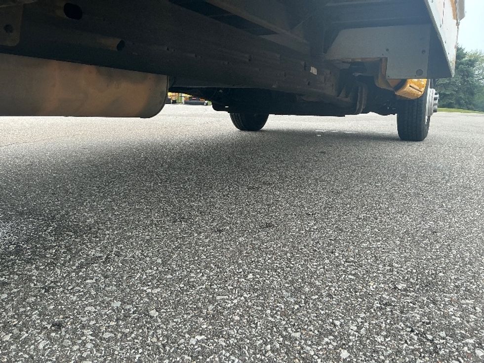 Light Duty Box Truck-Light and Medium Duty Trucks-GMC-2021-Savana G33903-South Bend-IN-86,713\n\t\tmiles-$ 25,750 - Image 14