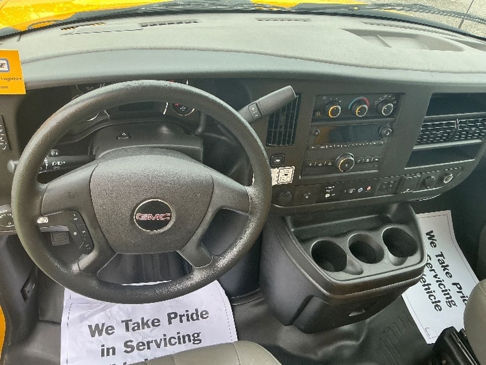 Light Duty Box Truck-Light and Medium Duty Trucks-GMC-2021-Savana G33903-South Bend-IN-86,713\n\t\tmiles-$ 25,750 - Image 18