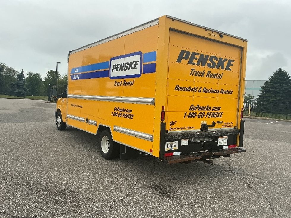 Light Duty Box Truck-Light and Medium Duty Trucks-GMC-2021-Savana G33903-South Bend-IN-86,713\n\t\tmiles-$ 25,750 - Image 6