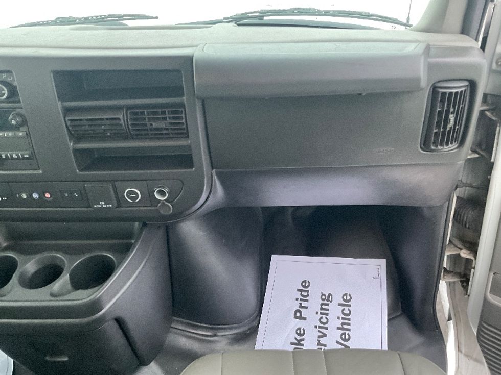 Light Duty Box Truck-Light and Medium Duty Trucks-GMC-2021-Savana G33903-South Bend-IN-93,343\n\t\tmiles-$ 29,250 - Image 21