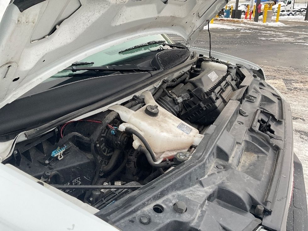 Light Duty Box Truck-Light and Medium Duty Trucks-GMC-2021-Savana G33903-South Bend-IN-93,343\n\t\tmiles-$ 29,250 - Image 23