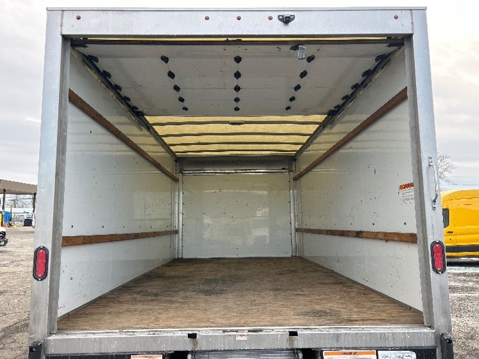 Light Duty Box Truck-Light and Medium Duty Trucks-GMC-2021-Savana G33903-South Plainfield-NJ-101,584\n\t\tmiles-$ 28,500 - Image 8