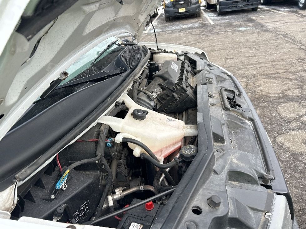 Light Duty Box Truck-Light and Medium Duty Trucks-GMC-2021-Savana G33903-South Plainfield-NJ-101,584\n\t\tmiles-$ 28,500 - Image 23