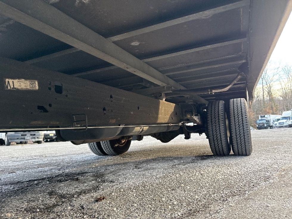 Light Duty Box Truck-Light and Medium Duty Trucks-GMC-2021-Savana G33903-South Plainfield-NJ-90,016\n\t\tmiles-$ 29,750 - Image 5