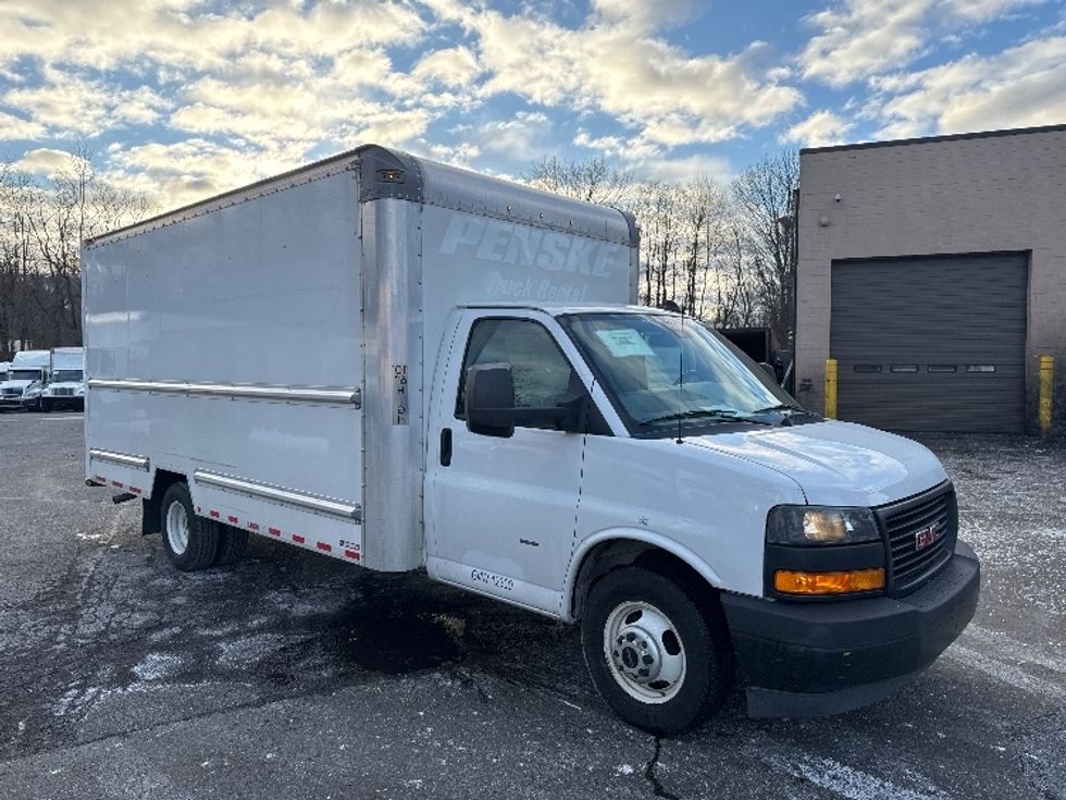Light Duty Box Truck-Light and Medium Duty Trucks-GMC-2021-Savana G33903-South Plainfield-NJ-90,016\n\t\tmiles-$ 29,750 - Image 1