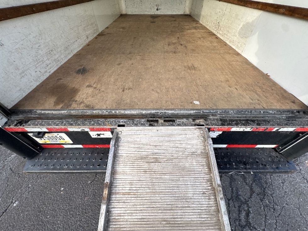 Light Duty Box Truck-Light and Medium Duty Trucks-GMC-2021-Savana G33903-South Plainfield-NJ-90,016\n\t\tmiles-$ 29,750 - Image 10