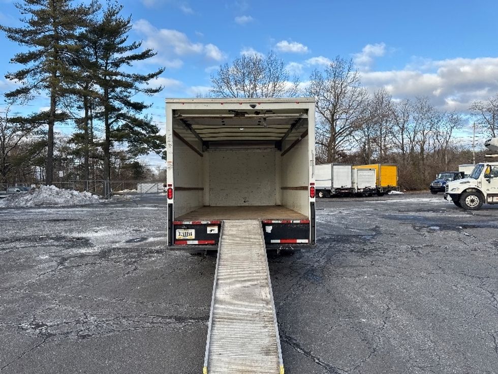 Light Duty Box Truck-Light and Medium Duty Trucks-GMC-2021-Savana G33903-South Plainfield-NJ-90,016\n\t\tmiles-$ 29,750 - Image 9