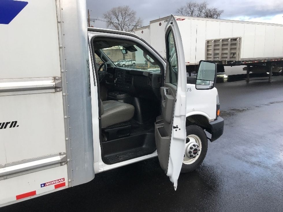 Light Duty Box Truck-Light and Medium Duty Trucks-GMC-2021-Savana G33903-South Plainfield-NJ-90,664\n\t\tmiles-$ 30,000 - Image 20