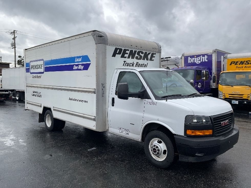 Light Duty Box Truck-Light and Medium Duty Trucks-GMC-2021-Savana G33903-South San Francisco-CA-86,378\n\t\tmiles-$ 32,750 - Image 1