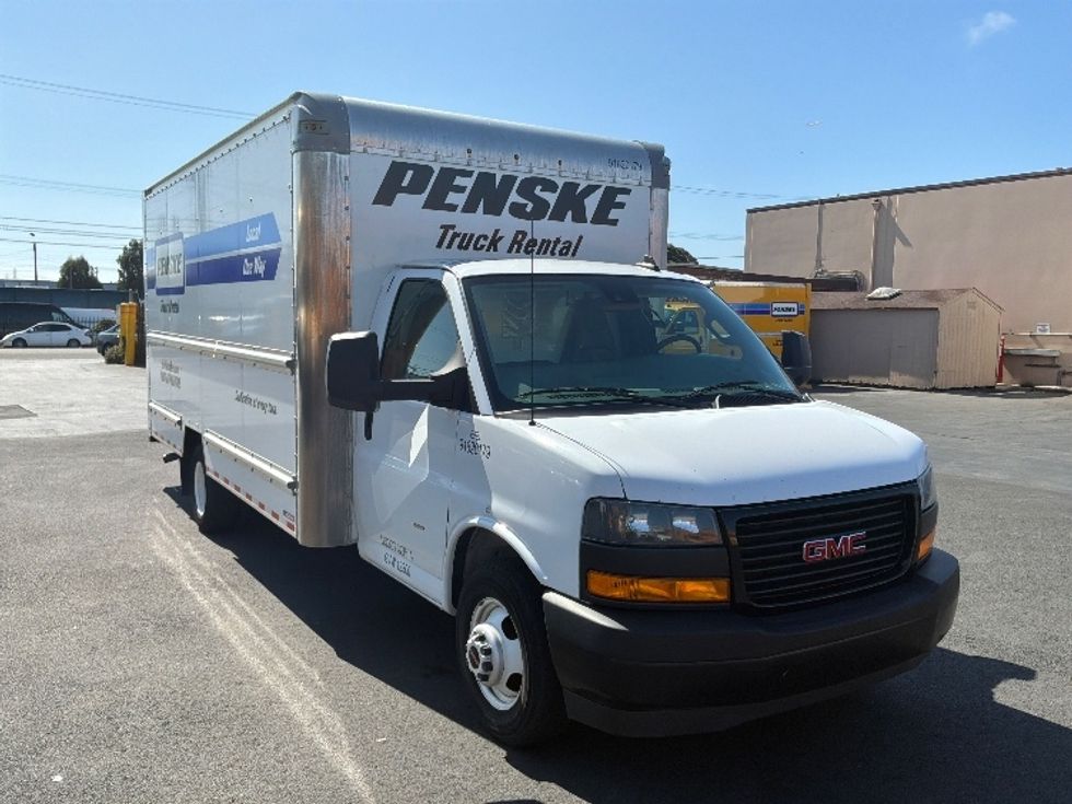 Light Duty Box Truck-Light and Medium Duty Trucks-GMC-2021-Savana G33903-South San Francisco-CA-88,266\n\t\tmiles-$ 30,250 - Image 1
