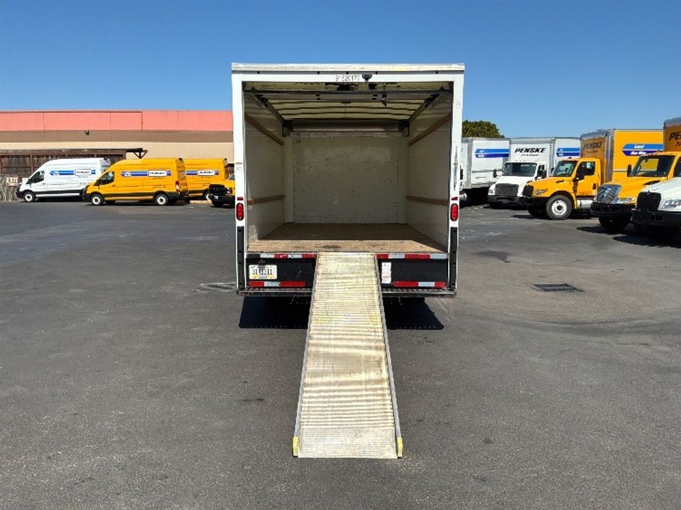 Light Duty Box Truck-Light and Medium Duty Trucks-GMC-2021-Savana G33903-South San Francisco-CA-88,266\n\t\tmiles-$ 30,250 - Image 9
