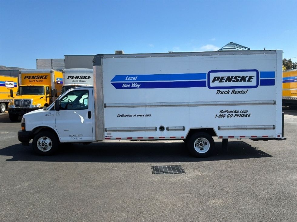 Light Duty Box Truck-Light and Medium Duty Trucks-GMC-2021-Savana G33903-South San Francisco-CA-88,266\n\t\tmiles-$ 30,250 - Image 4