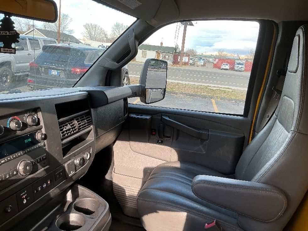 Light Duty Box Truck-Light and Medium Duty Trucks-GMC-2021-Savana G33903-Sparks-NV-88,346\n\t\tmiles-$ 29,000 - Image 17