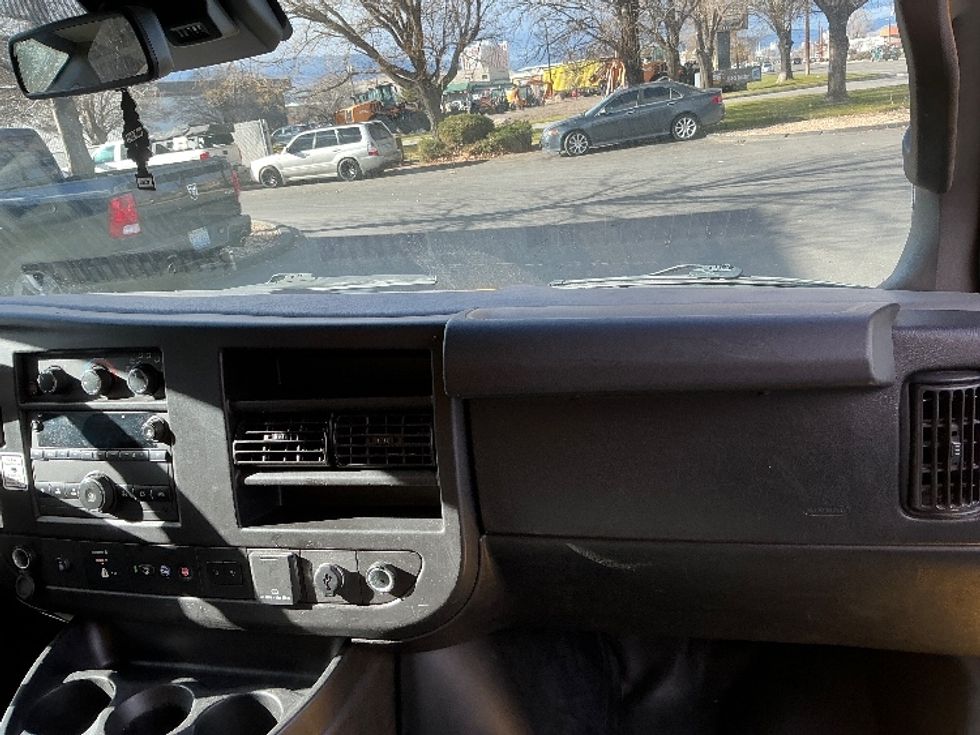 Light Duty Box Truck-Light and Medium Duty Trucks-GMC-2021-Savana G33903-Sparks-NV-88,346\n\t\tmiles-$ 29,000 - Image 19