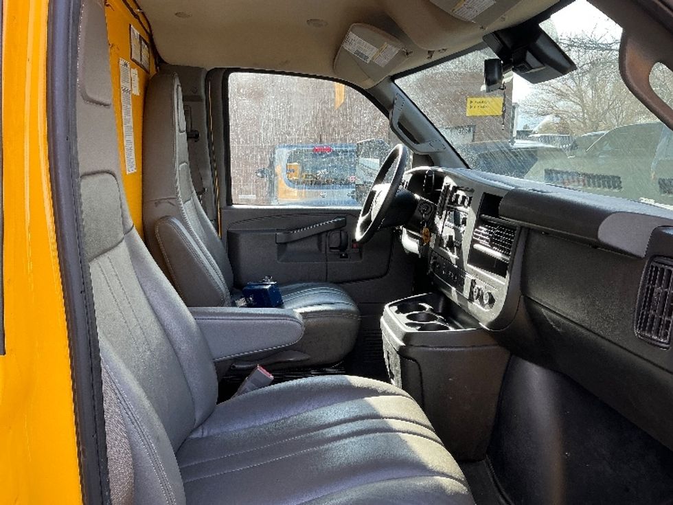 Light Duty Box Truck-Light and Medium Duty Trucks-GMC-2021-Savana G33903-Sparks-NV-88,346\n\t\tmiles-$ 29,000 - Image 20