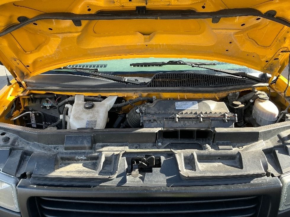 Light Duty Box Truck-Light and Medium Duty Trucks-GMC-2021-Savana G33903-Sparks-NV-88,346\n\t\tmiles-$ 29,000 - Image 21