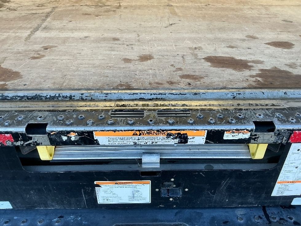 Light Duty Box Truck-Light and Medium Duty Trucks-GMC-2021-Savana G33903-Sparks-NV-99,385\n\t\tmiles-$ 31,250 - Image 10