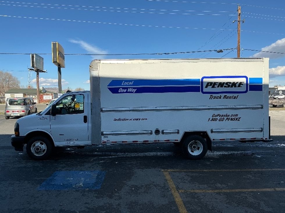 Light Duty Box Truck-Light and Medium Duty Trucks-GMC-2021-Savana G33903-Sparks-NV-99,385\n\t\tmiles-$ 31,250 - Image 4