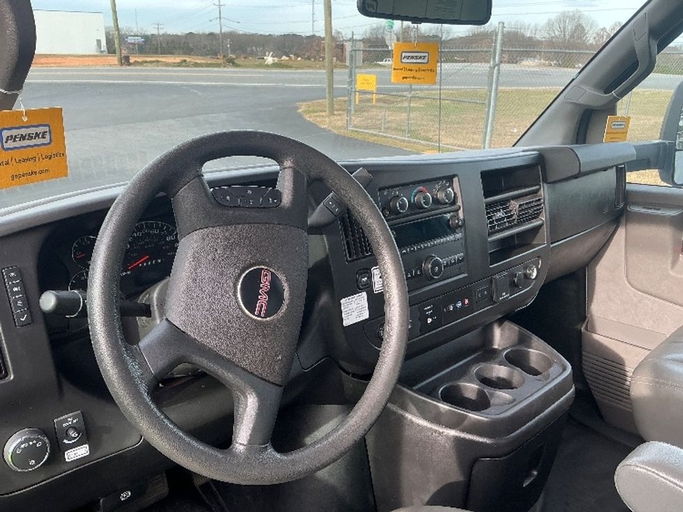 Light Duty Box Truck-Light and Medium Duty Trucks-GMC-2021-Savana G33903-Spartanburg-SC-92,322\n\t\tmiles-$ 32,250 - Image 17