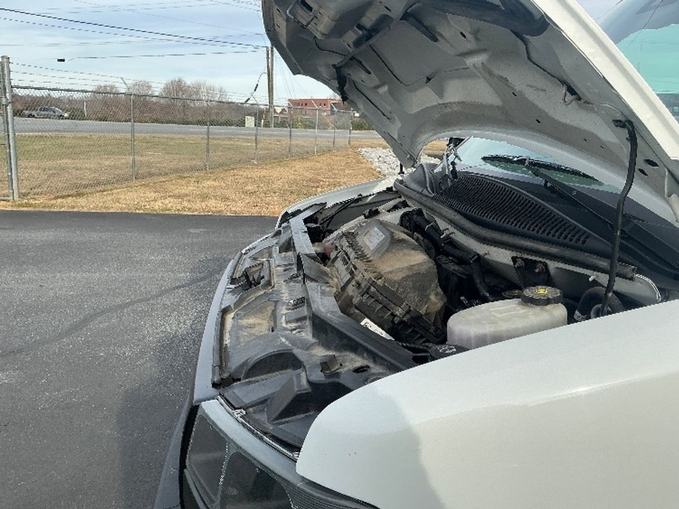 Light Duty Box Truck-Light and Medium Duty Trucks-GMC-2021-Savana G33903-Spartanburg-SC-92,322\n\t\tmiles-$ 32,250 - Image 23