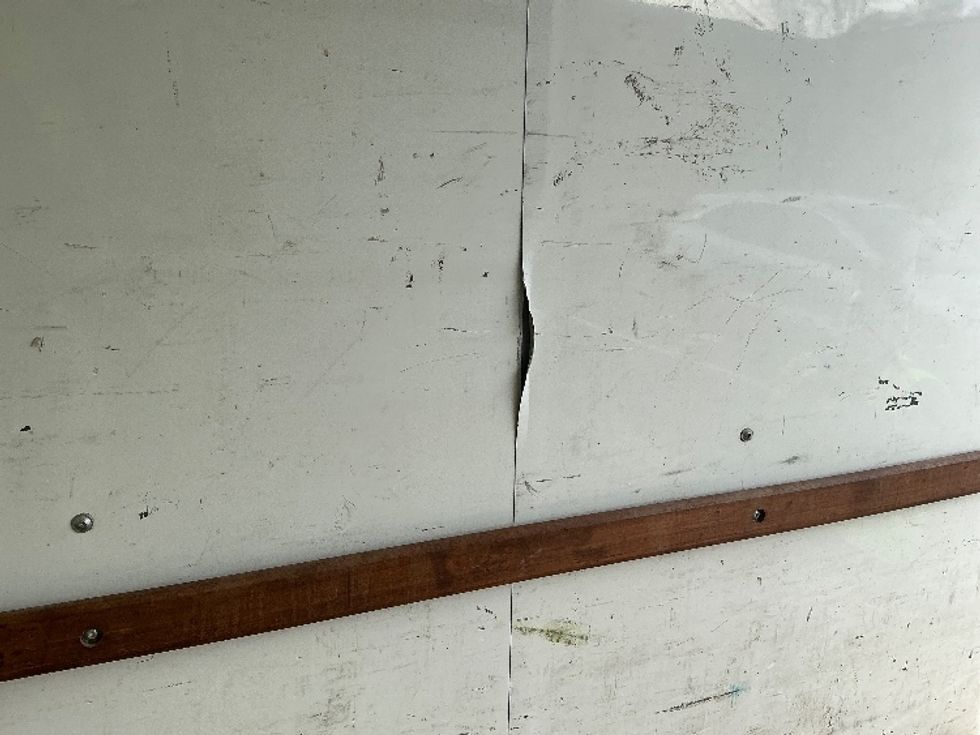 Light Duty Box Truck-Light and Medium Duty Trucks-GMC-2021-Savana G33903-Spartanburg-SC-92,322\n\t\tmiles-$ 32,250 - Image 25