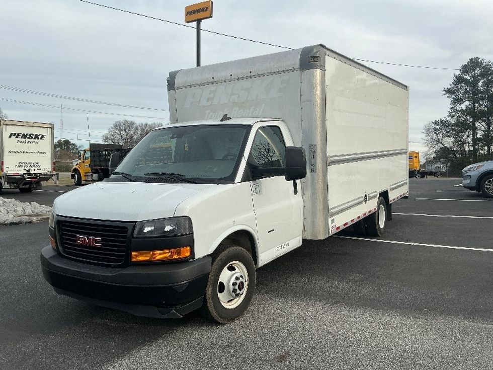 Light Duty Box Truck-Light and Medium Duty Trucks-GMC-2021-Savana G33903-Spartanburg-SC-92,322\n\t\tmiles-$ 32,250 - Image 3