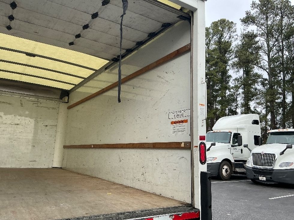 Light Duty Box Truck-Light and Medium Duty Trucks-GMC-2021-Savana G33903-Spartanburg-SC-93,800\n\t\tmiles-$ 32,000 - Image 11