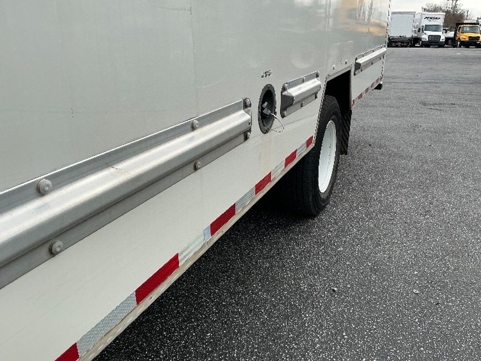 Light Duty Box Truck-Light and Medium Duty Trucks-GMC-2021-Savana G33903-Spartanburg-SC-93,800\n\t\tmiles-$ 32,000 - Image 24
