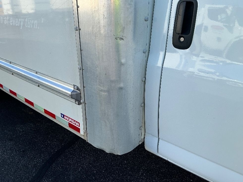 Light Duty Box Truck-Light and Medium Duty Trucks-GMC-2021-Savana G33903-Spartanburg-SC-93,800\n\t\tmiles-$ 32,000 - Image 27